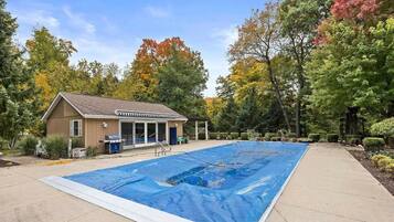 Ulkouima-allas, lämmitetty uima-allas