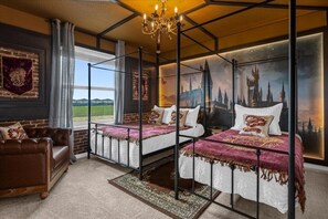 10 habitaciones, tabla de planchar con plancha, wifi y ropa de cama