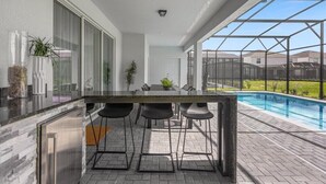 Pool - 10 Bedroom/ 8 Bathroom Windsor Island (3100 MD) (Davenport)