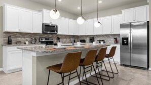 Private kitchen - 10 Bedroom/ 8 Bathroom Windsor Island (3100 MD) (Davenport)