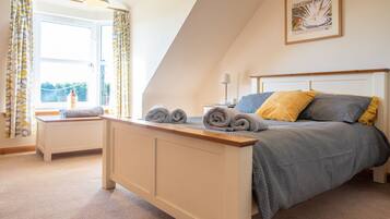 Cottage, 3 Bedrooms | Iron/ironing board, free WiFi, bed sheets