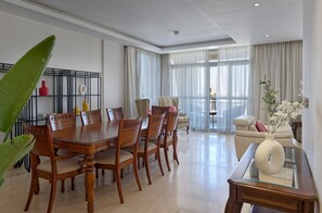 Dining - Vesta - Luxury apt - 3Br - CFC (VII) (New Cairo City)