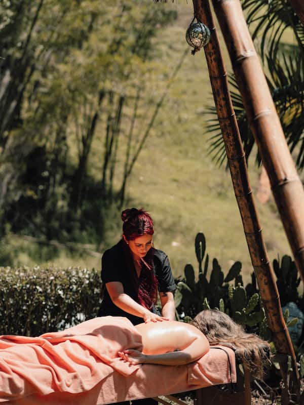 Body treatments, aromatherapy, hot stone massages, massages