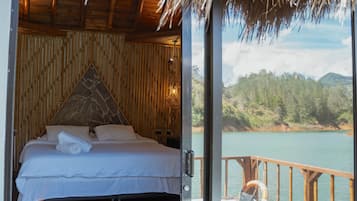 Presidential-chalet | Egyptinpuuvillaiset lakanat, ylelliset vuodevaatteet, untuvapeitot