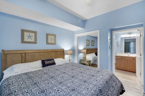 1 bedroom, iron/ironing board, free WiFi, bed sheets - 🌅 Seychelles 1204 | Near the State Park & Marina (Panama City Beach)
