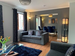 Smart TV, fireplace, offices, computer monitors