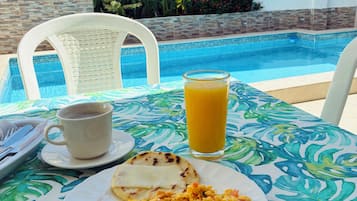 Desayuno continental todos los días (con cargo)