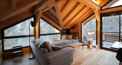 CHALET 4* 10 PERSONNES Vue exceptionnelle sur le massif du Galibier