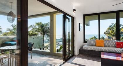 Great ocean views with private dipping pool!