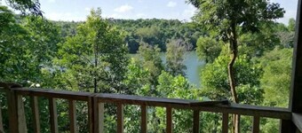 Mountain lake Cabin for up to 5 guests -a relaxing getaway