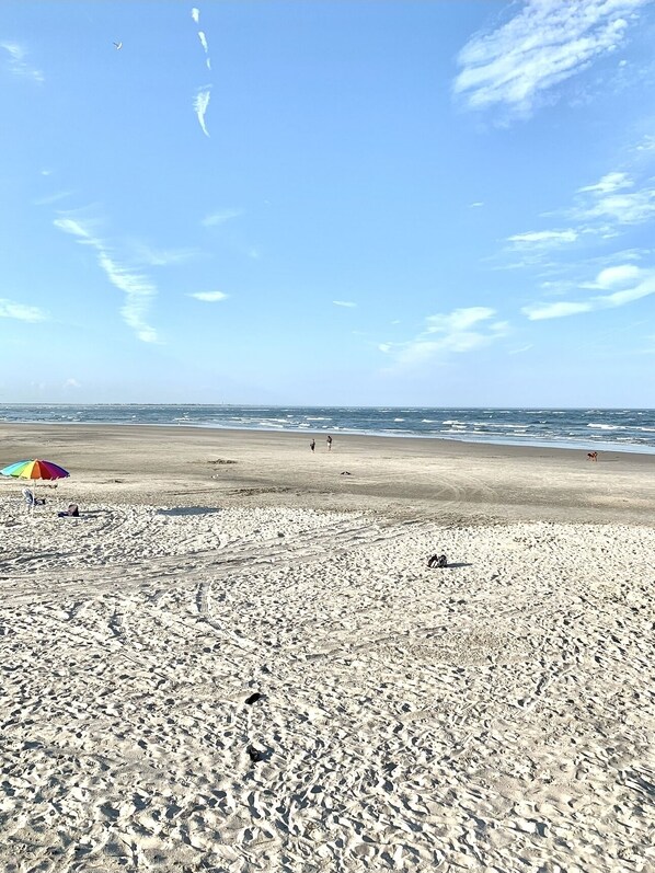 Sun loungers, beach towels