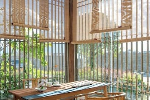 Lobby lounge - Huayu Donglin Boutique Holiday Hotel (Lijiang)