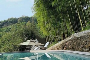 Outdoor pool - Luli Villa (Deqing)
