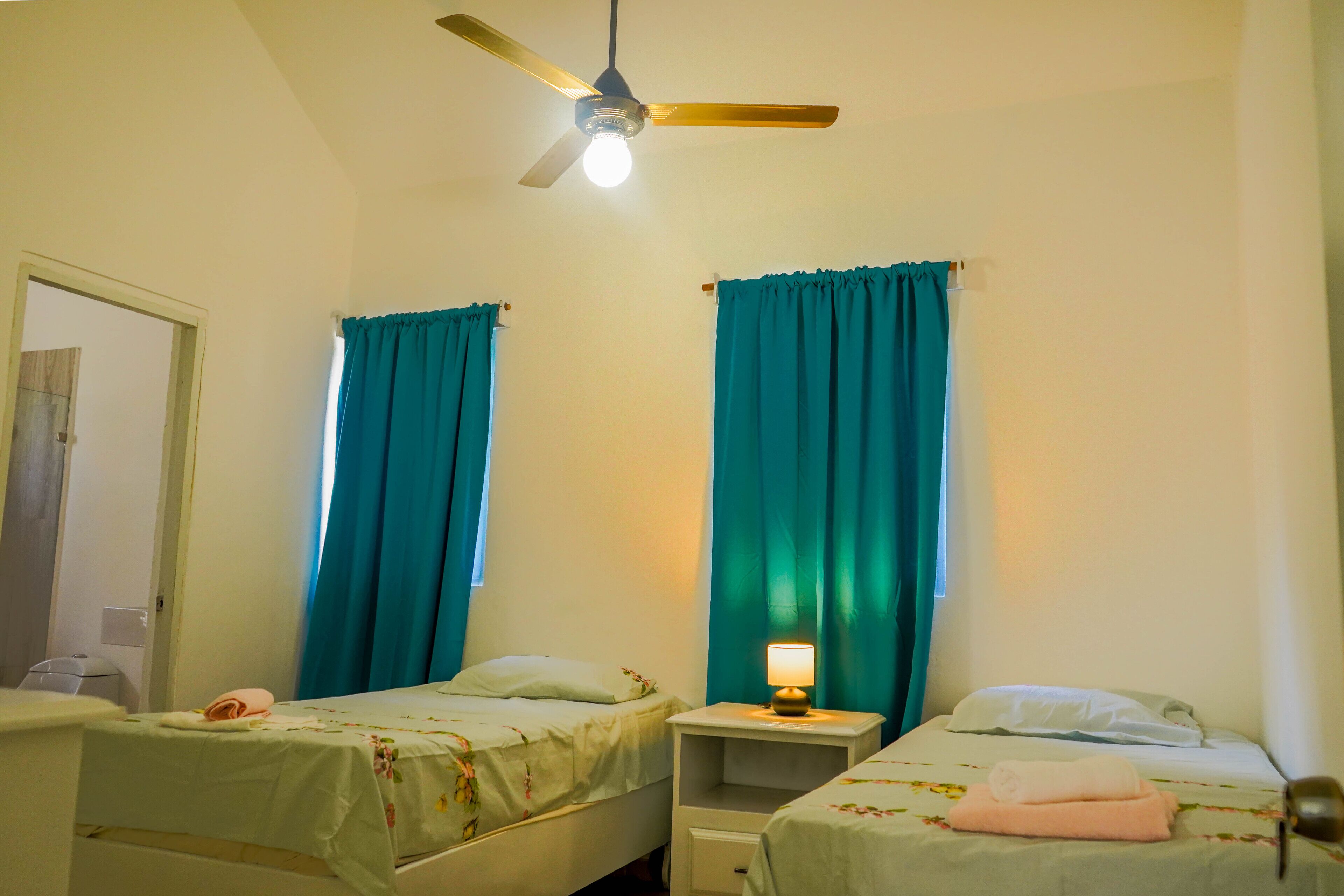 Vila, Beberapa Tempat Tidur | 2 kamar tidur, setrika/meja setrika, Wi-Fi gratis, dan seprai linen