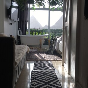 1 makuuhuone, ilmaiset minibaarituotteet, silitysrauta/-lauta