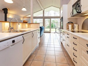 House | Private kitchen - 8 Person Holiday Home in Gilleleje (Gilleleje)
