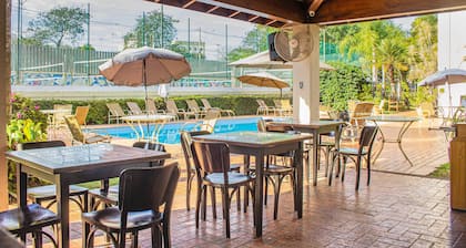 Hotel Jaguary e Residence