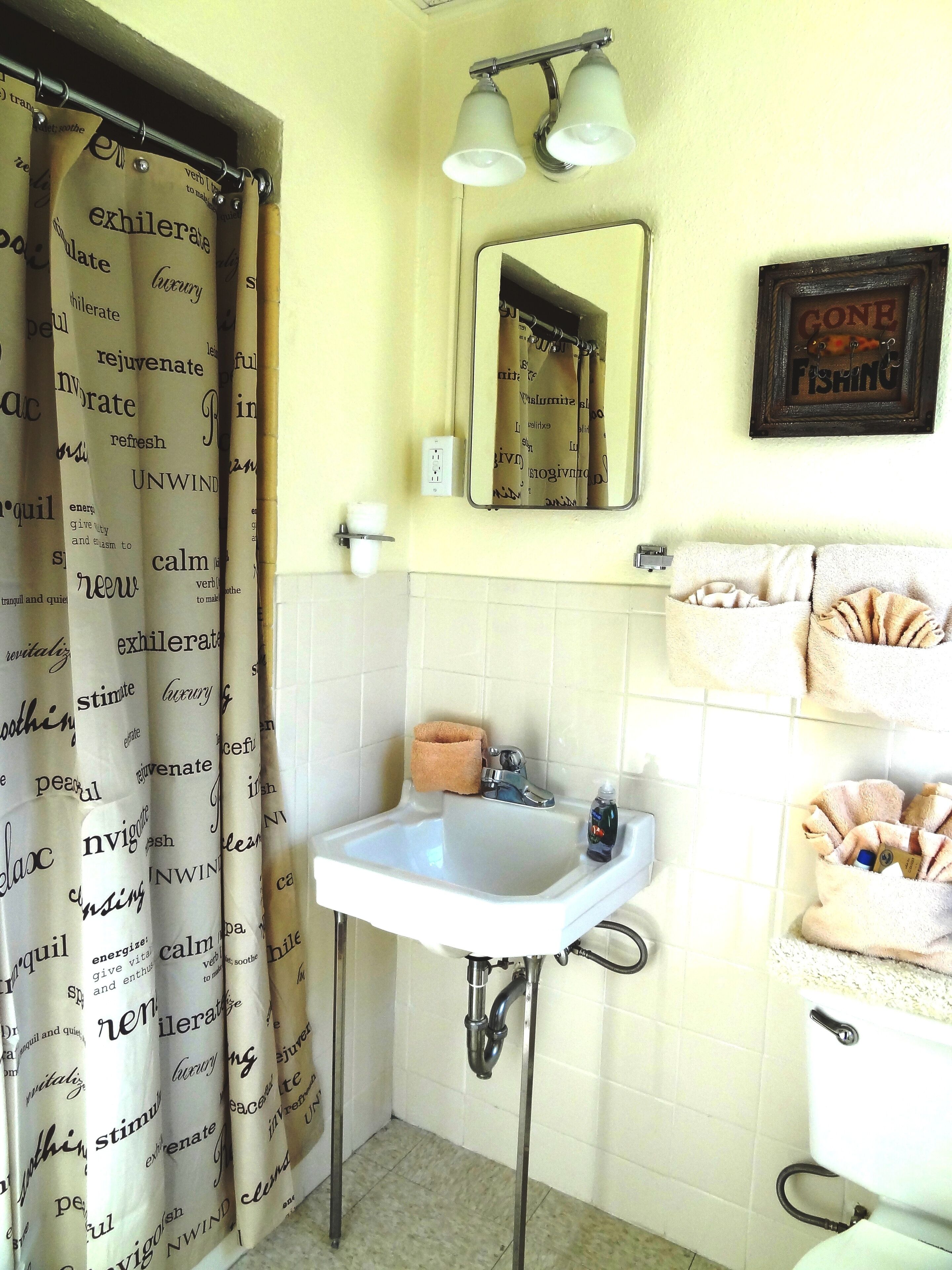 Douche, serviettes fournies