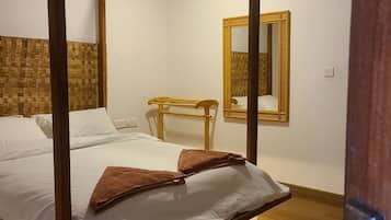 6 slaapkamers, een bureau, wifi, beddengoed