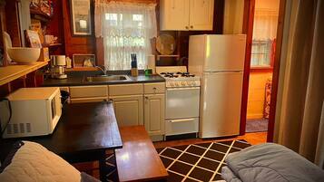 Fridge, oven
