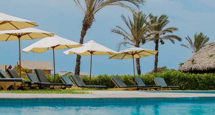 HOP Buzios: Style, comfort & large pool