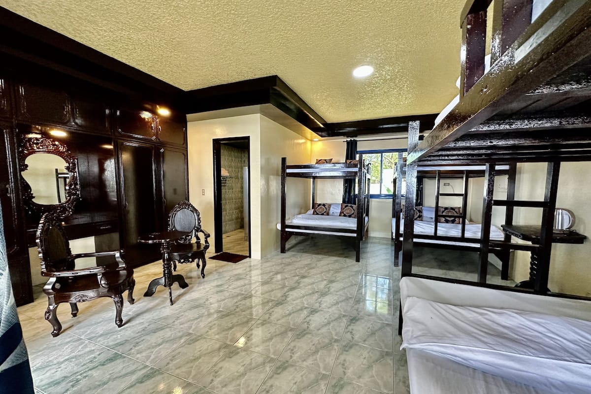 Deluxe Room, Multiple Beds | Premium bedding, down duvets, memory-foam beds, blackout curtains
