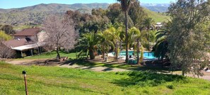 Property grounds - Sequoia Park Foothill Ranch scenic views, luxury ranch house suite, pool horses (Exeter)