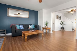 TV, fireplace, offices - Large Fenced Yard and Outdoor Patio (Lewiston)