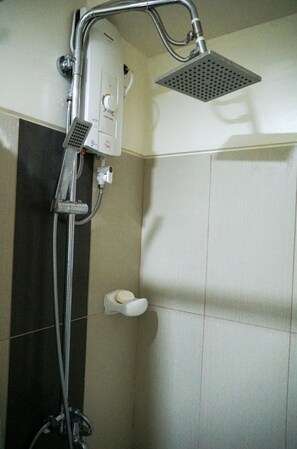 Dusche, Bidet, Seife, Shampoo