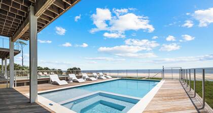 Silver Strand: Large 7 BR Beachfront Home- Sleeps 24, Pet Friendly, Priv. Pool