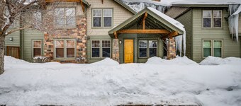 Cozy Park City Townhome By Dining, Shops & More!