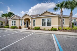 Exterior - Townhome w/ Lanai ~ 9 Mi to Disney! (Clermont)