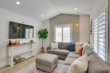 Perry Vacation Rental | 2BR | 1BA | 720 Sq Ft | Stairs Required