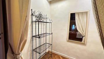City Apartment | Wardrobe