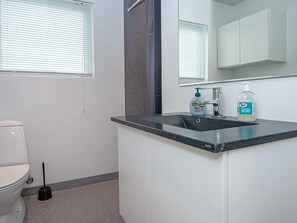 House | Bathroom - 5 Person Holiday Home in Ansager-by Traum (Ansager)