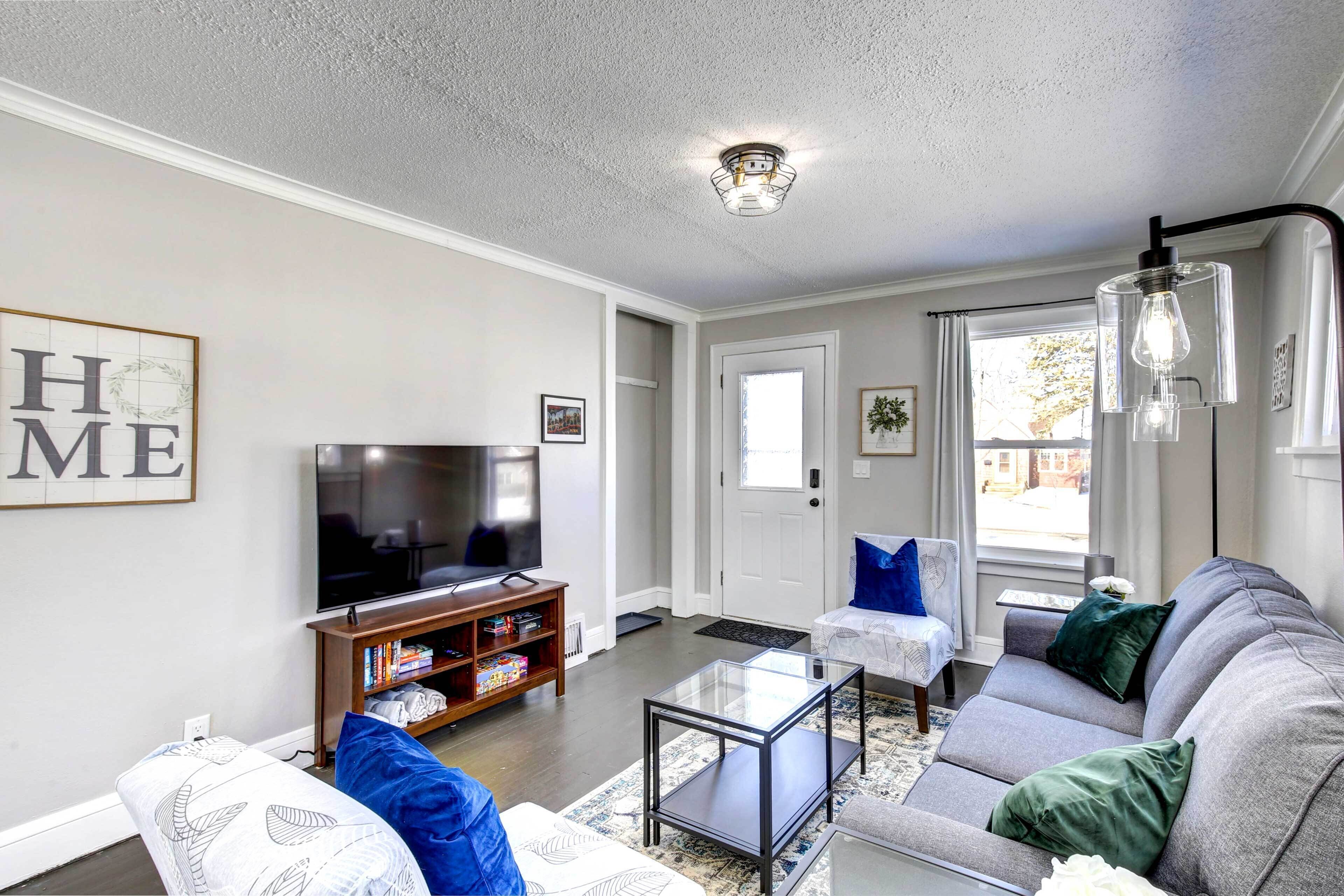 Rochester Vacation Rental ~ 1 Mi to Downtown