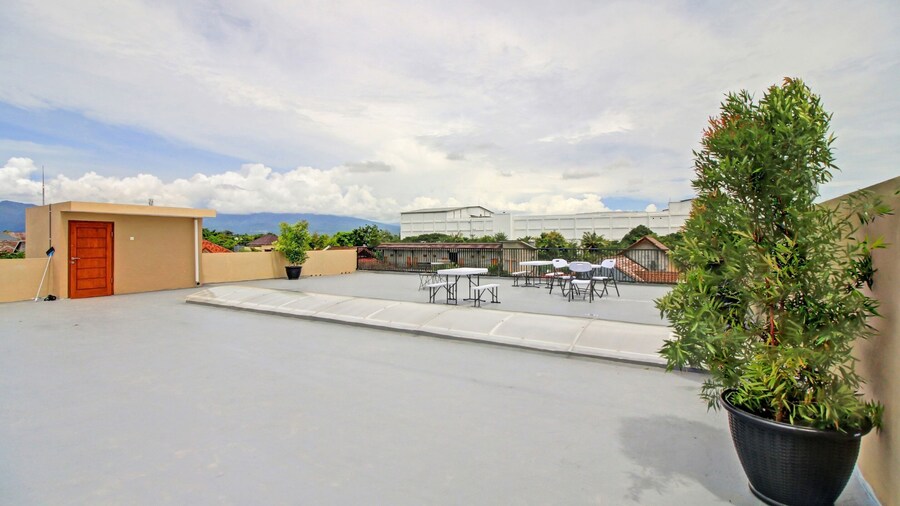 Hotel O Madania Guesthouse Syariah