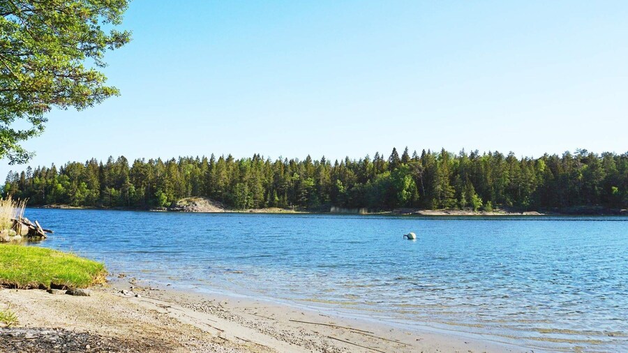 9 Person Holiday Home in Hallstavik-by Traum