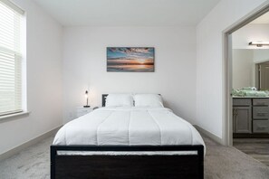 2 Schlafzimmer, Schreibtisch, Bügeleisen/Bügelbrett, kostenloses WLAN
