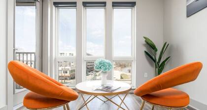 Stylish 1BR Apartment with View