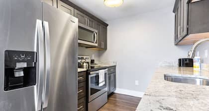 Your Cozy One Bedroom Midtown