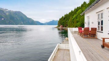 House | Terrace/patio