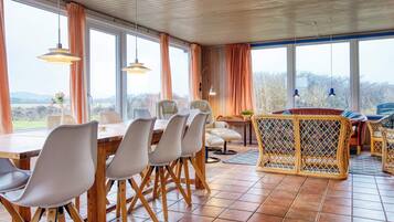 House | Dining