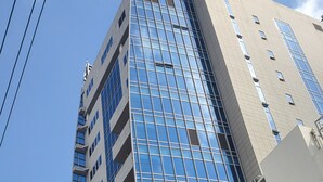 Exterior - The View Hotel (Freetown)