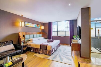 Huangting Hotel