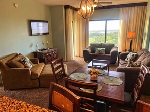 Smart TV - Resort Living Steps from Beach & Pier Park.  Book your vacation now! (Panama City Beach)