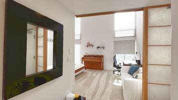 2 bedrooms, desk, free WiFi, bed sheets
