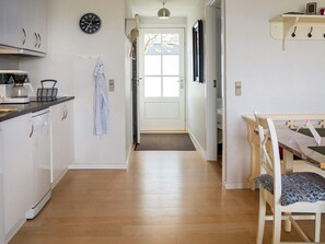 House | Private kitchen - 6 Person Holiday Home in Vestervig (Vestervig)
