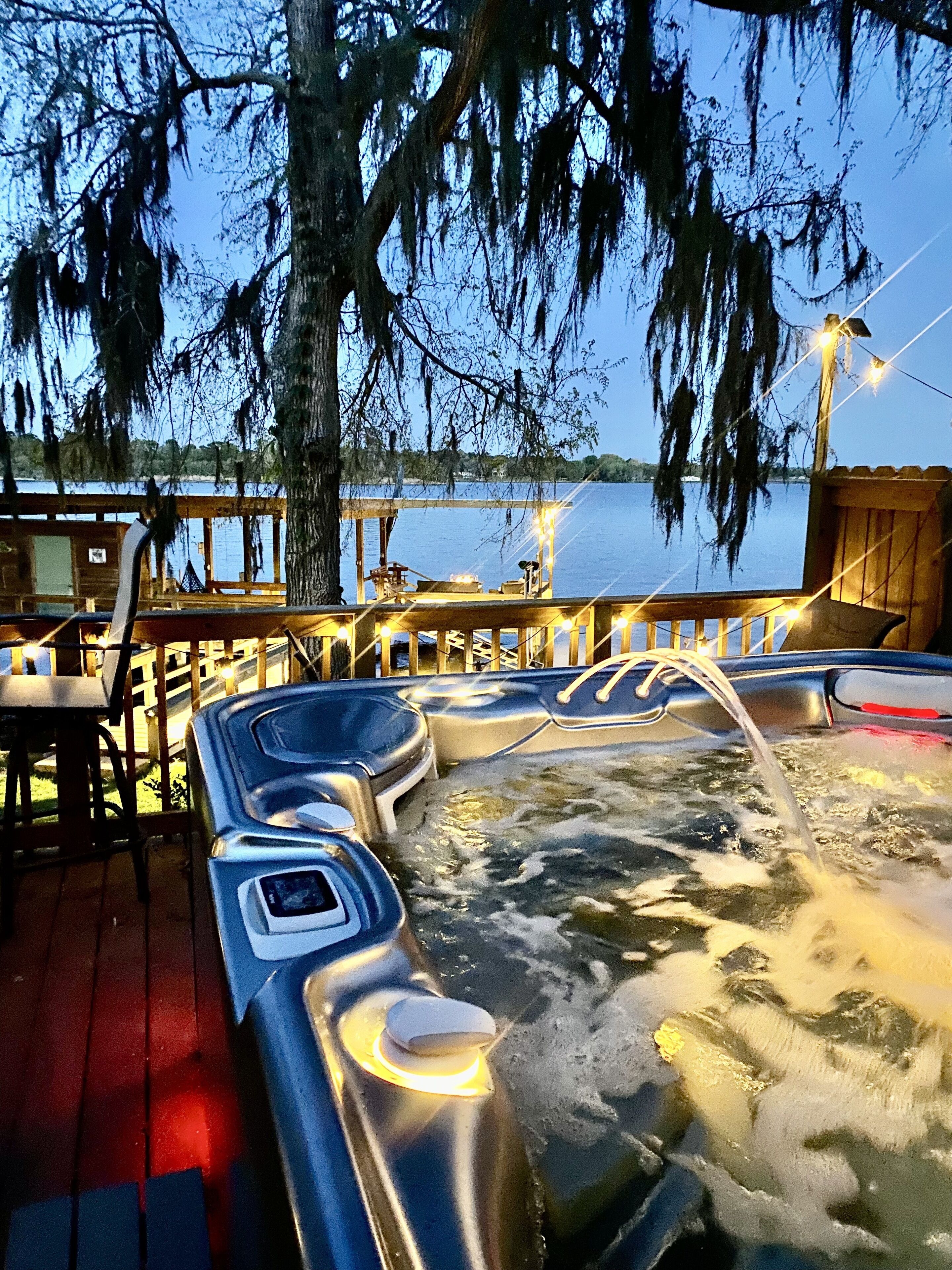 Bañera de hidromasaje al aire libre