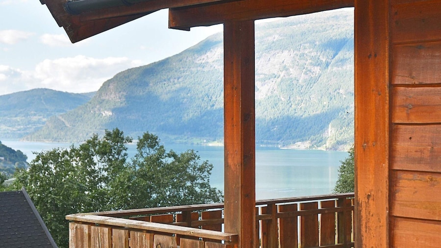 6 Person Holiday Home in Olden
